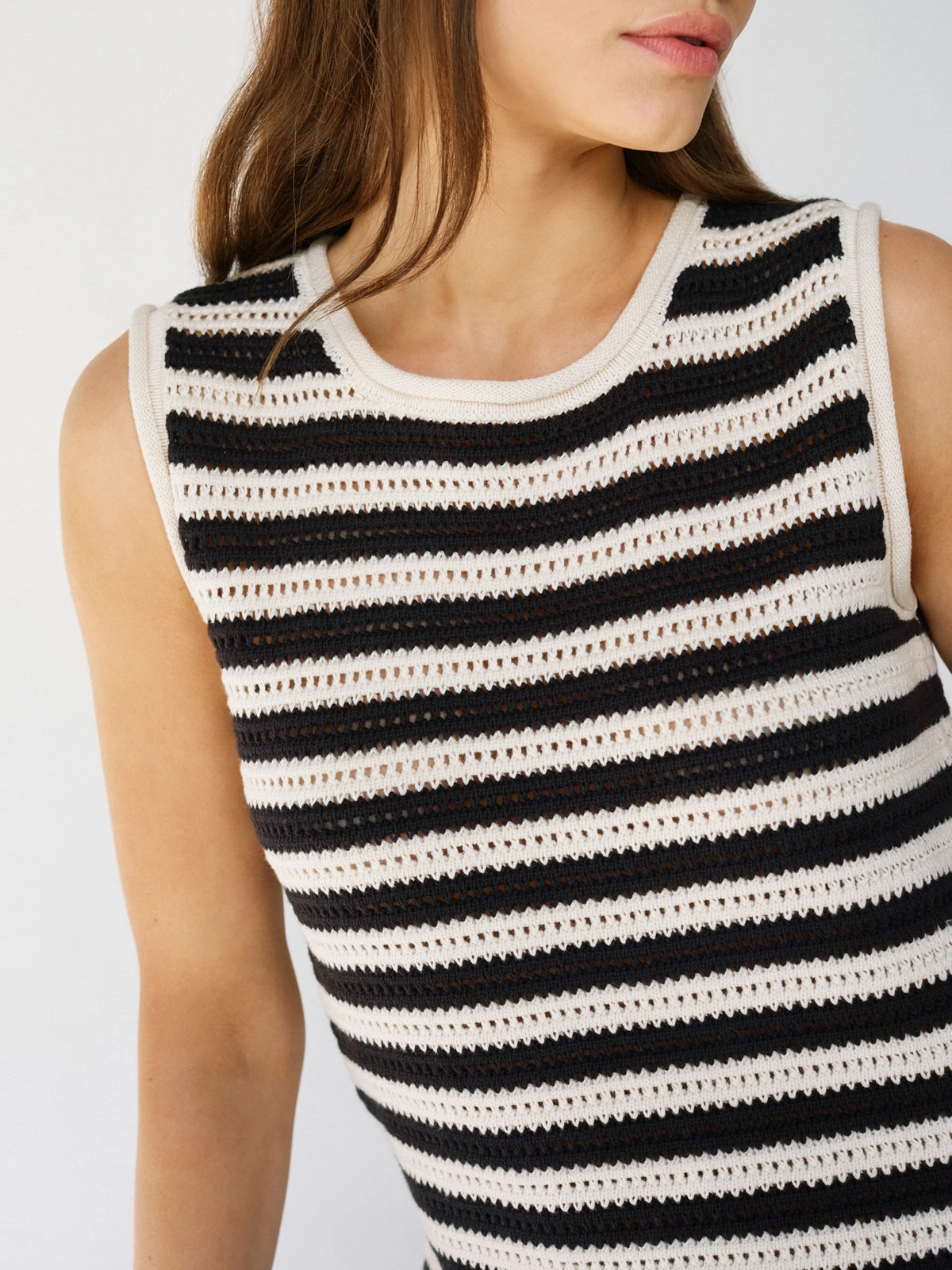 Crochet Shell Sweater Chalk Black Stripe