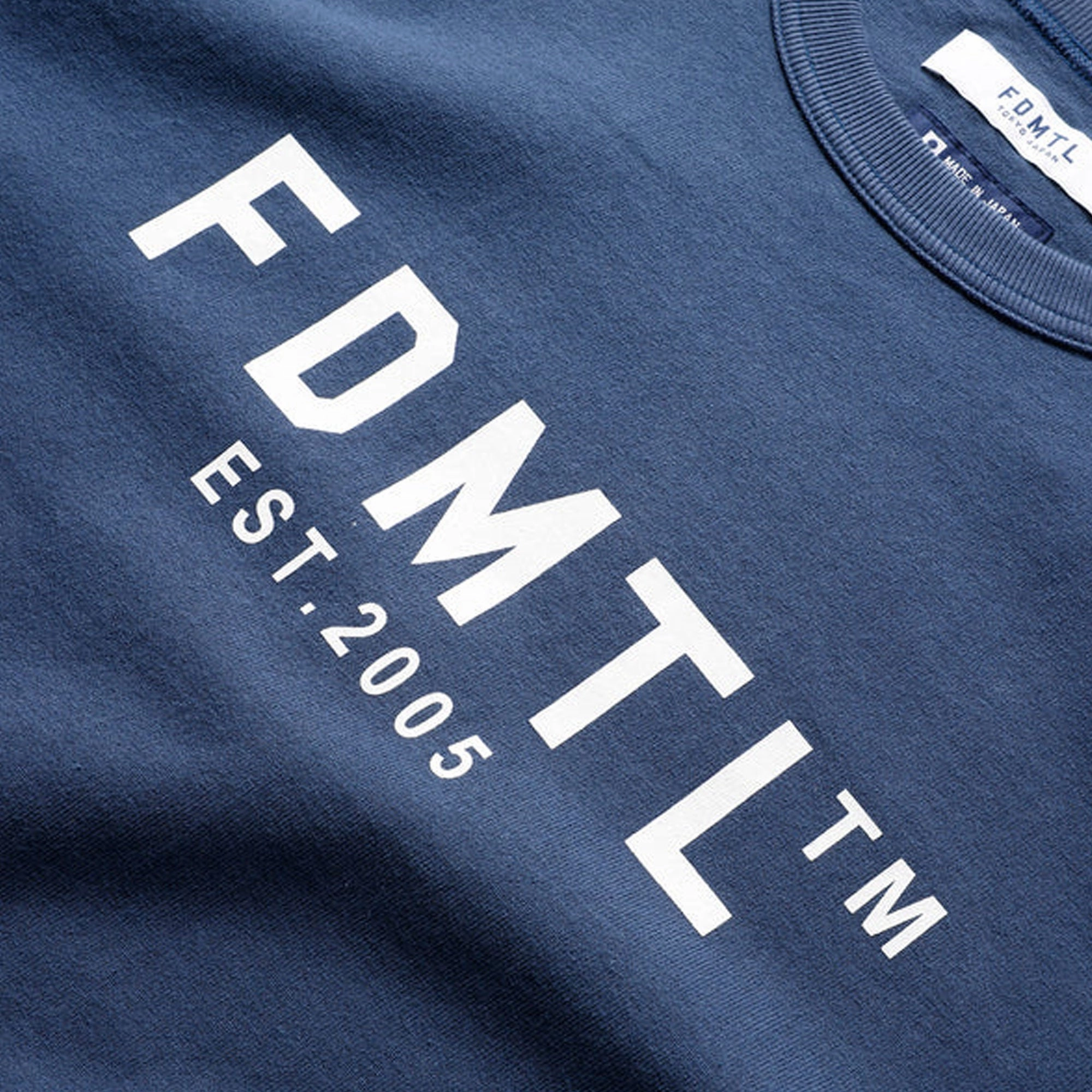 FDMTL | LOGO WIDE TEE  { NAVY