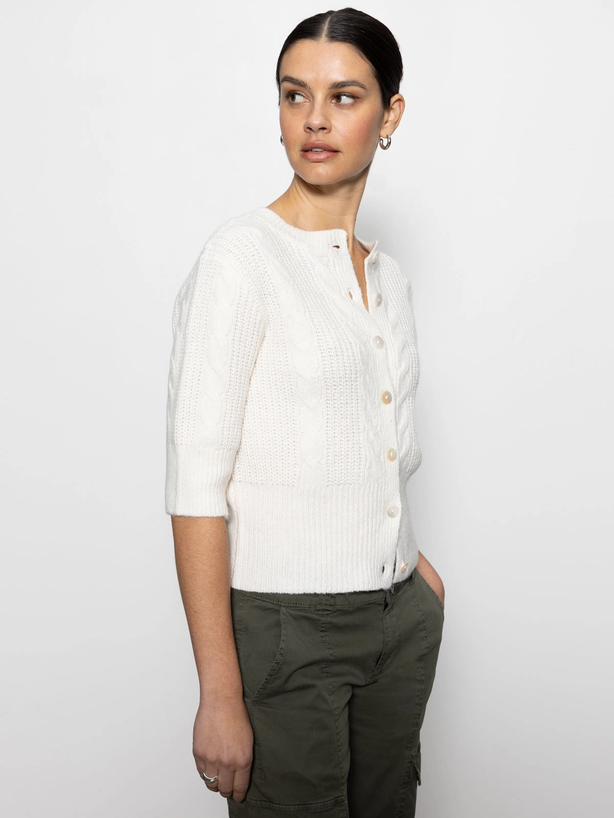 Fuzzy Cable Cardi Light Oat