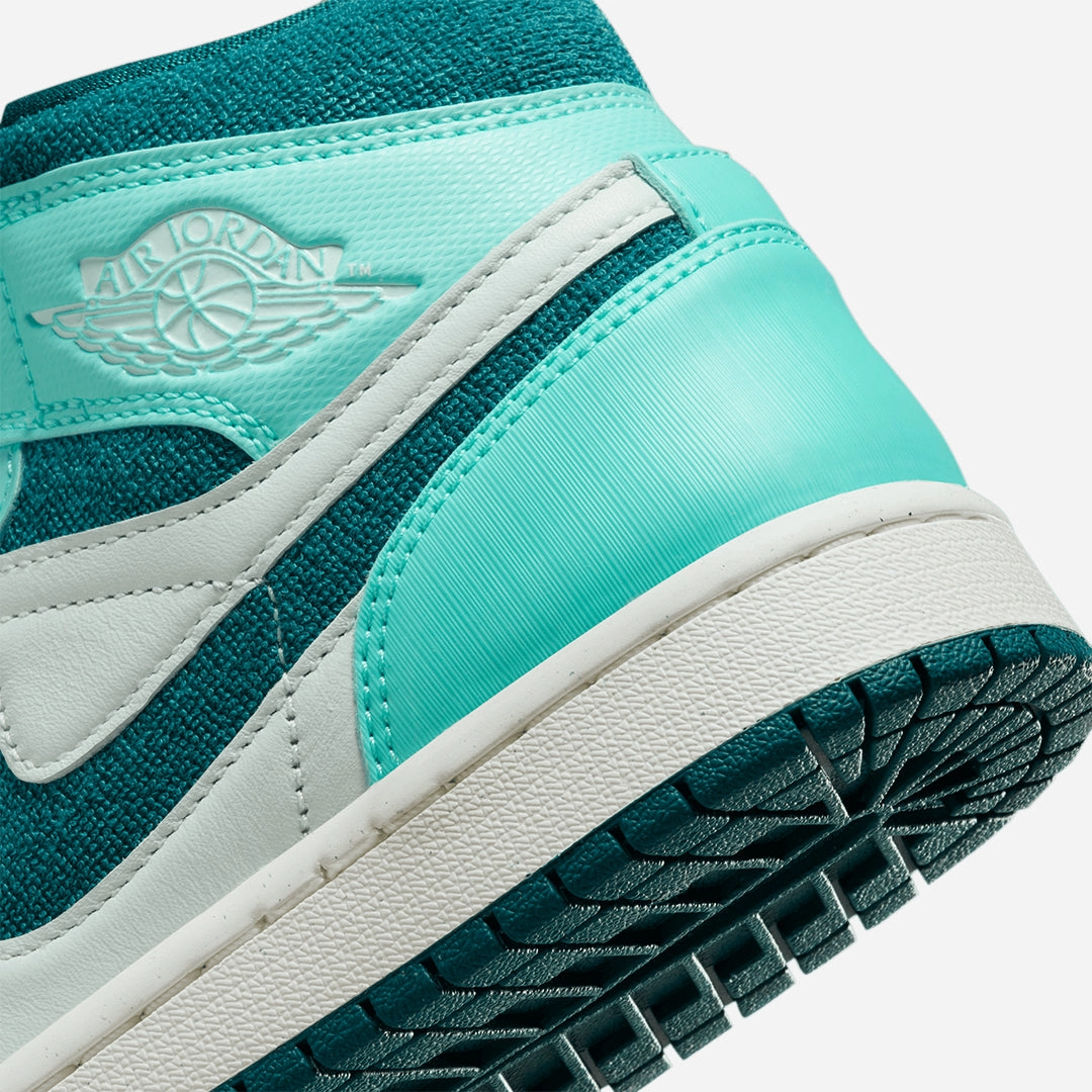 Jordan | AIR JORDAN 1 MID SE  { BLEACHED TURQ/SKY J TEAL-BARELY GREEN