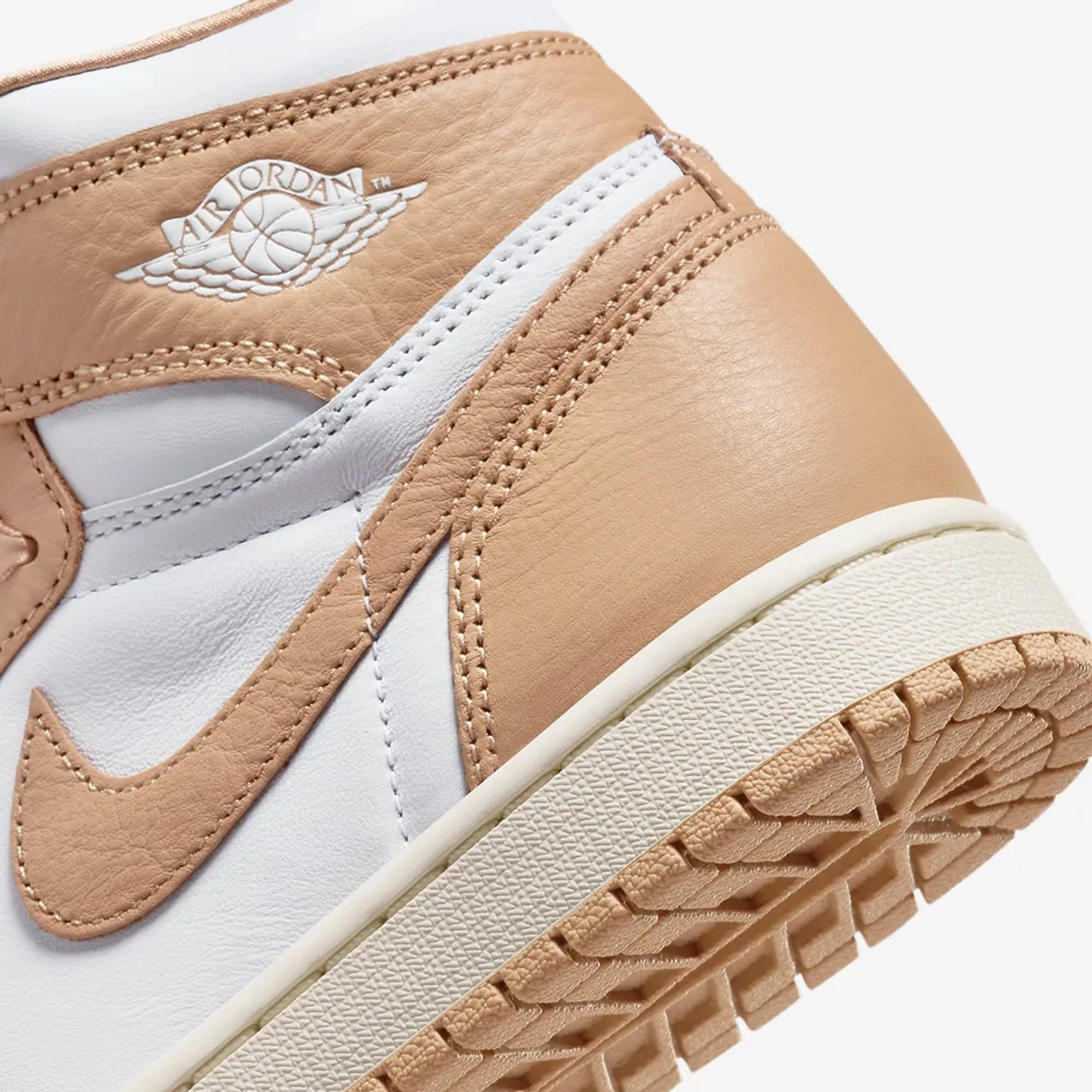 Jordan | AIR JORDAN 1 RETRO HIGH OG  { PRALINE/WHITE-SAIL