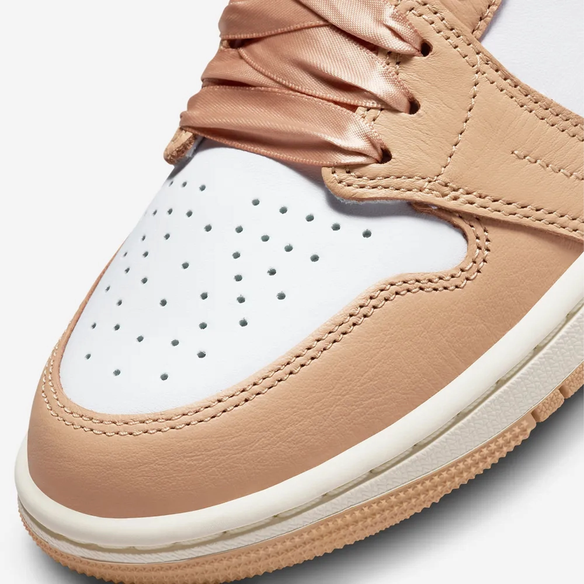 Jordan | AIR JORDAN 1 RETRO HIGH OG  { PRALINE/WHITE-SAIL