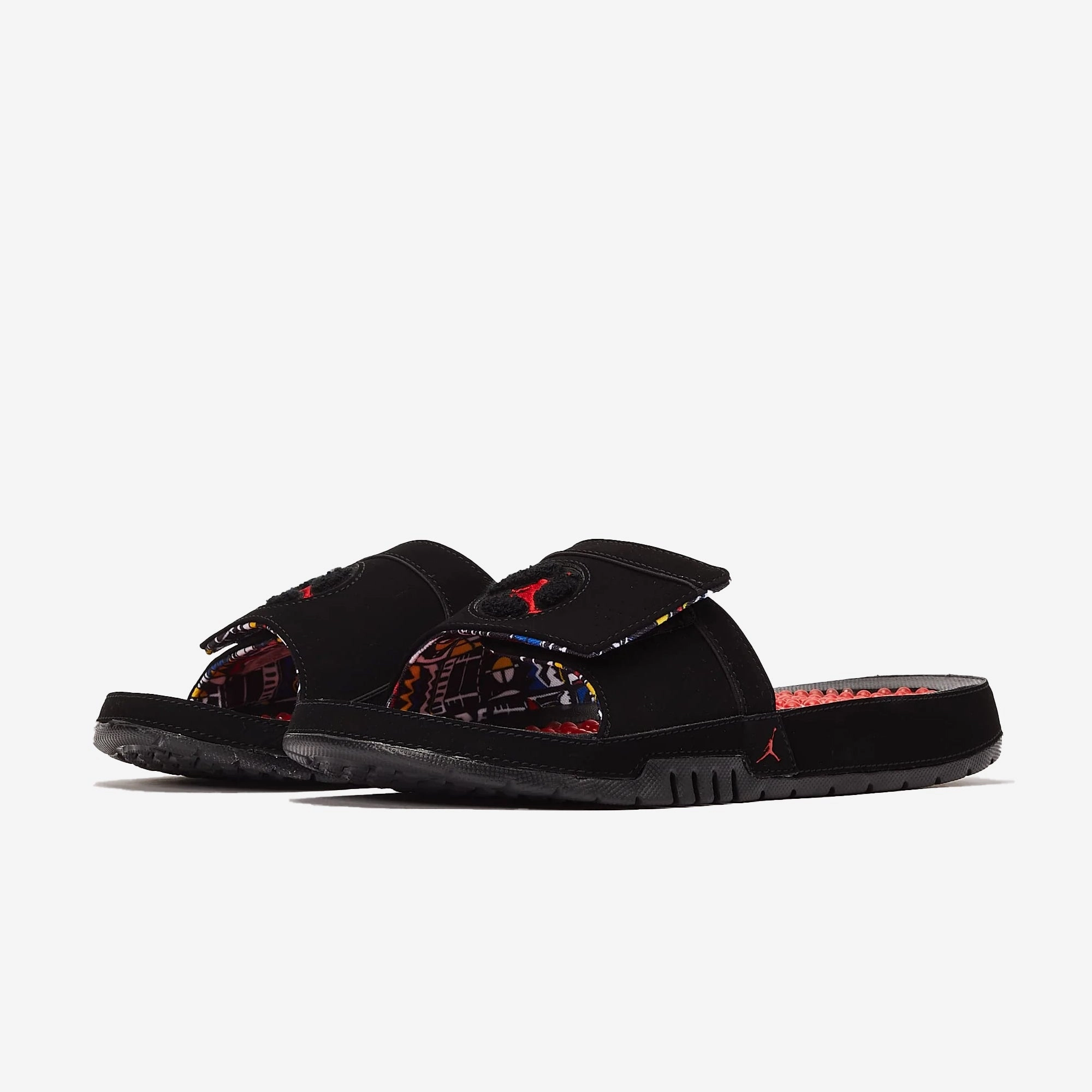Jordan | HYDRO 8 RETRO  { BLACK/UNIVERSITY RED-WHITE-VARSITY MAIZE