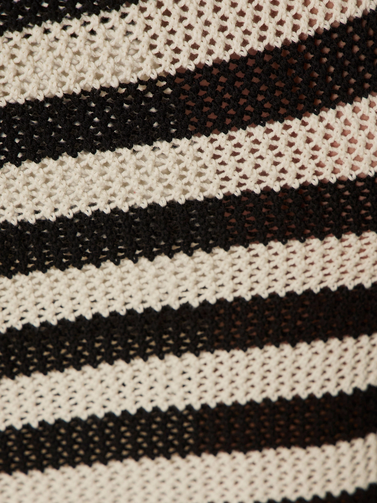 Mesh Stitch Shell Sweater Black Chalk Stripe