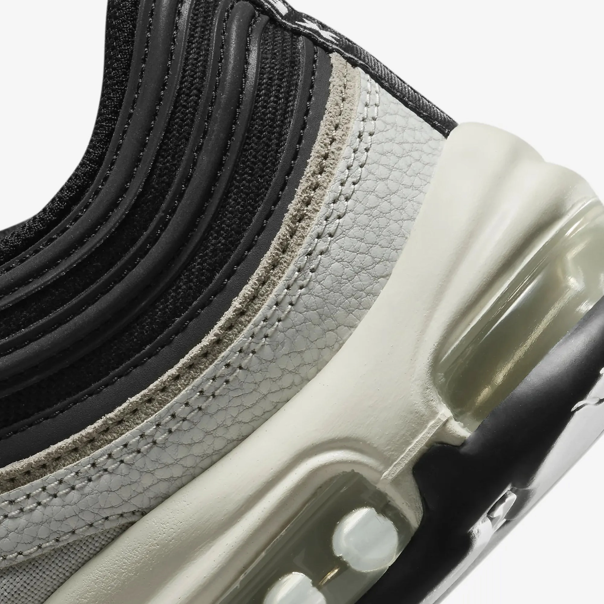 Nike | AIR MAX 97 SE  { LIGHT BONE/BLACK-KHAKI-SAIL