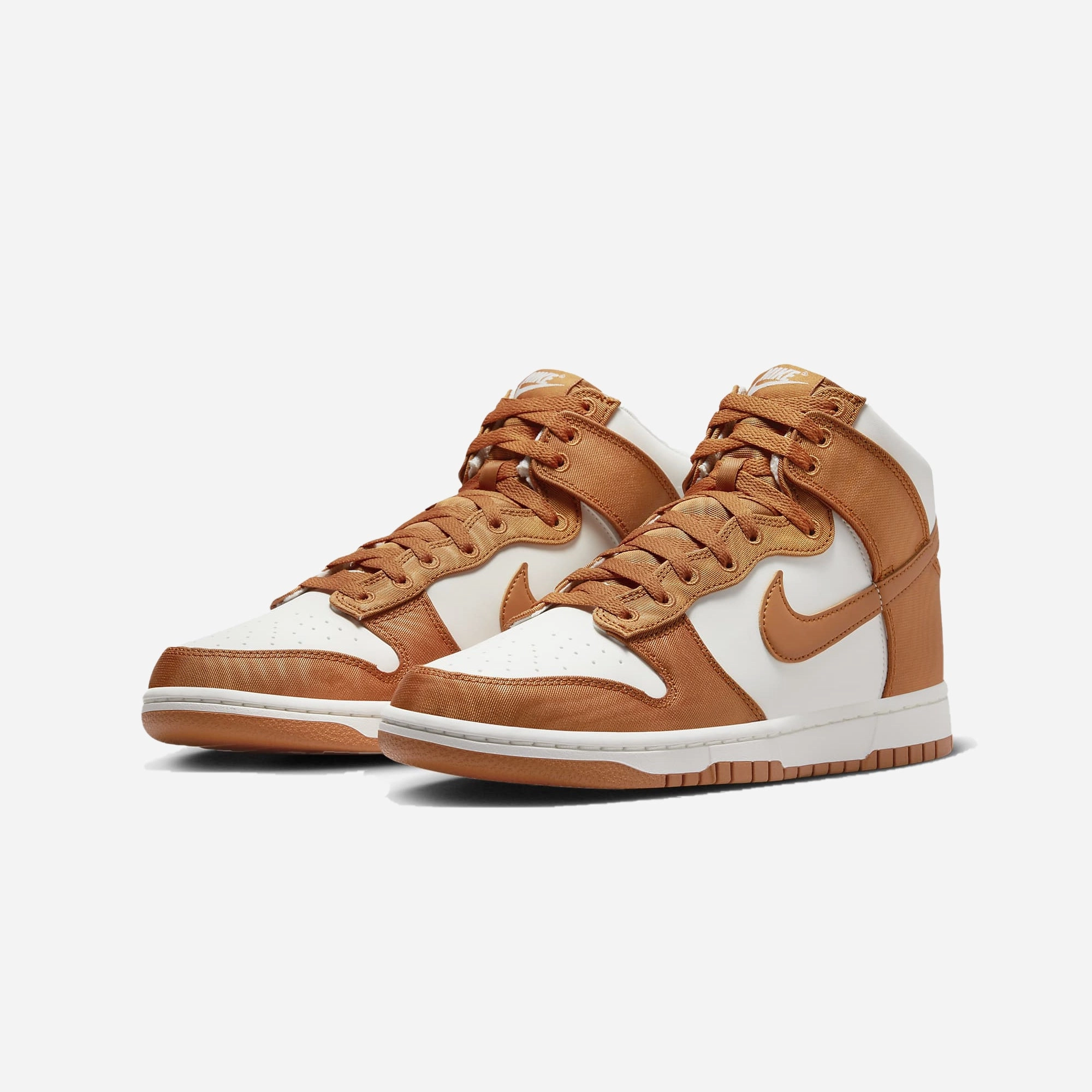 Nike | DUNK HIGH RETRO SE { MONARCH/MONARCH-SAIL