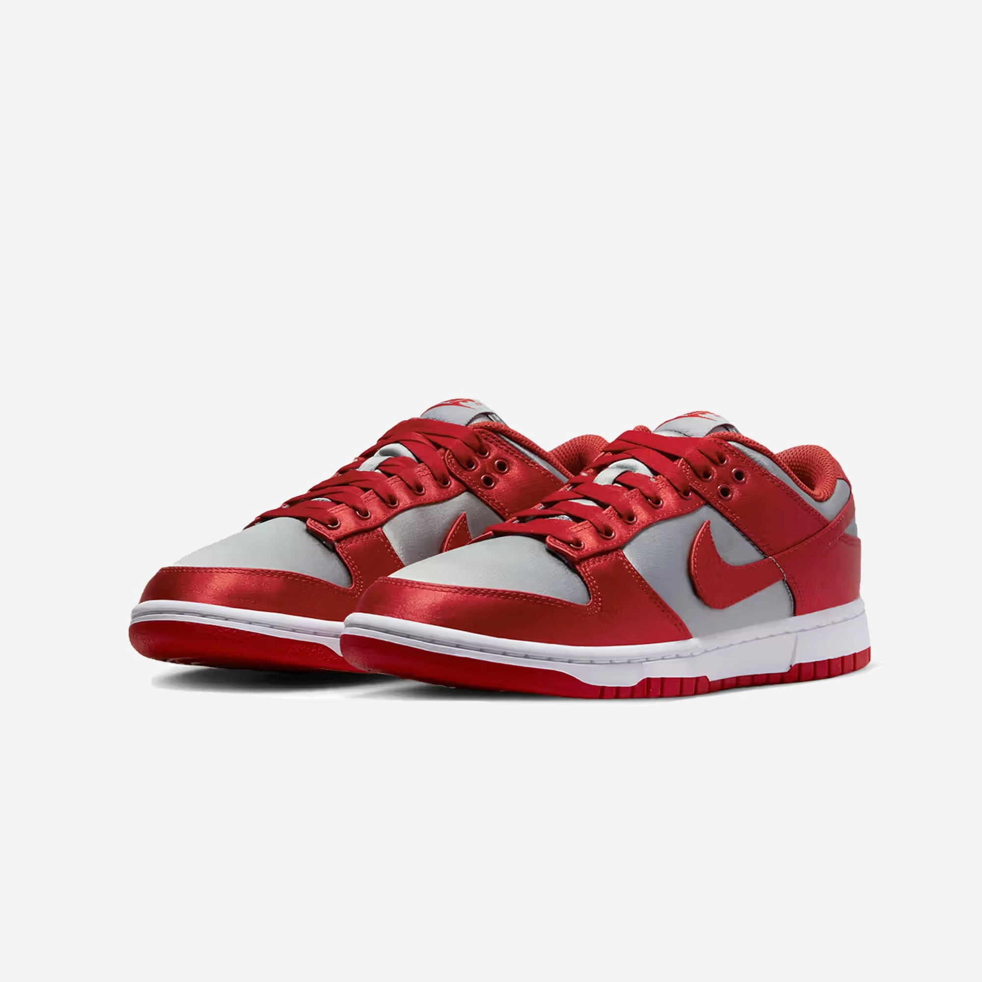 Nike | DUNK LOW  { VARSITY RED/GREY