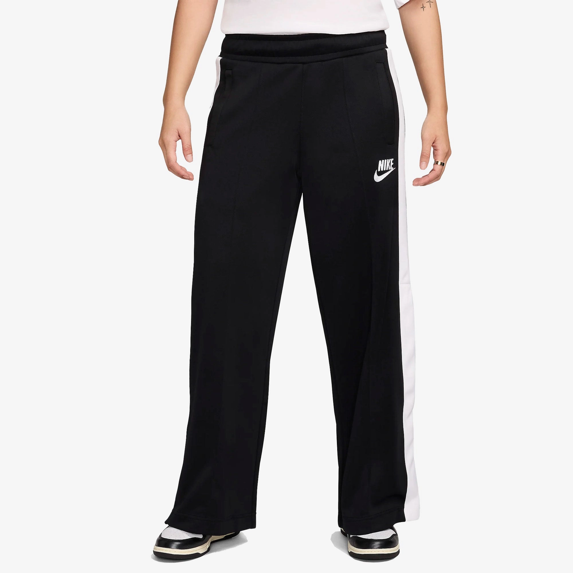 Nike | SPORTSWEAR KNIT PANTS  { BLACK/WHITE/WHITE