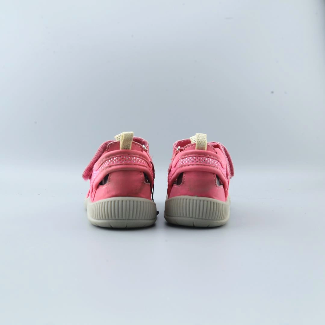 OSHKOSH B'GOSH .