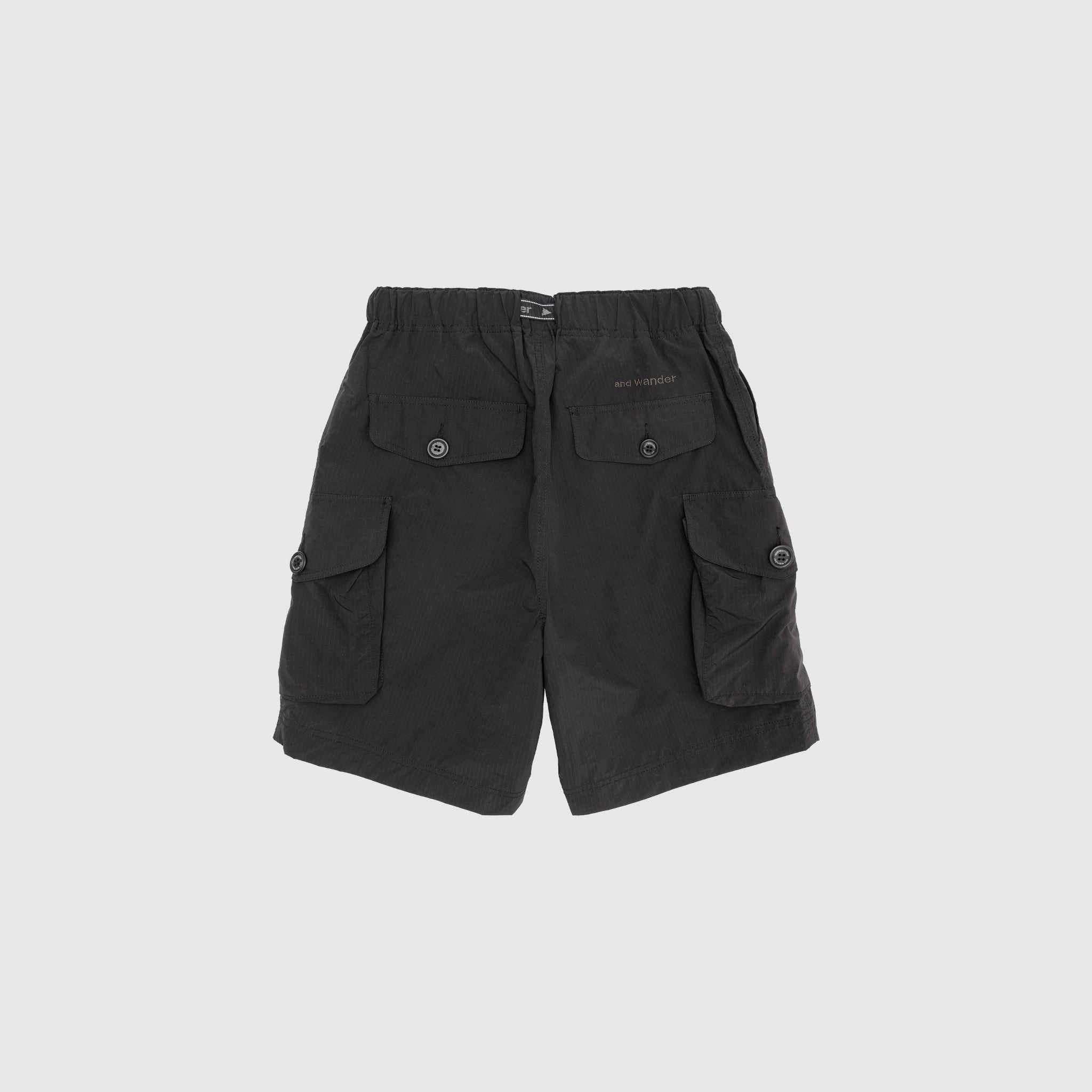OVERSIZED CARGO SHORT PANTS