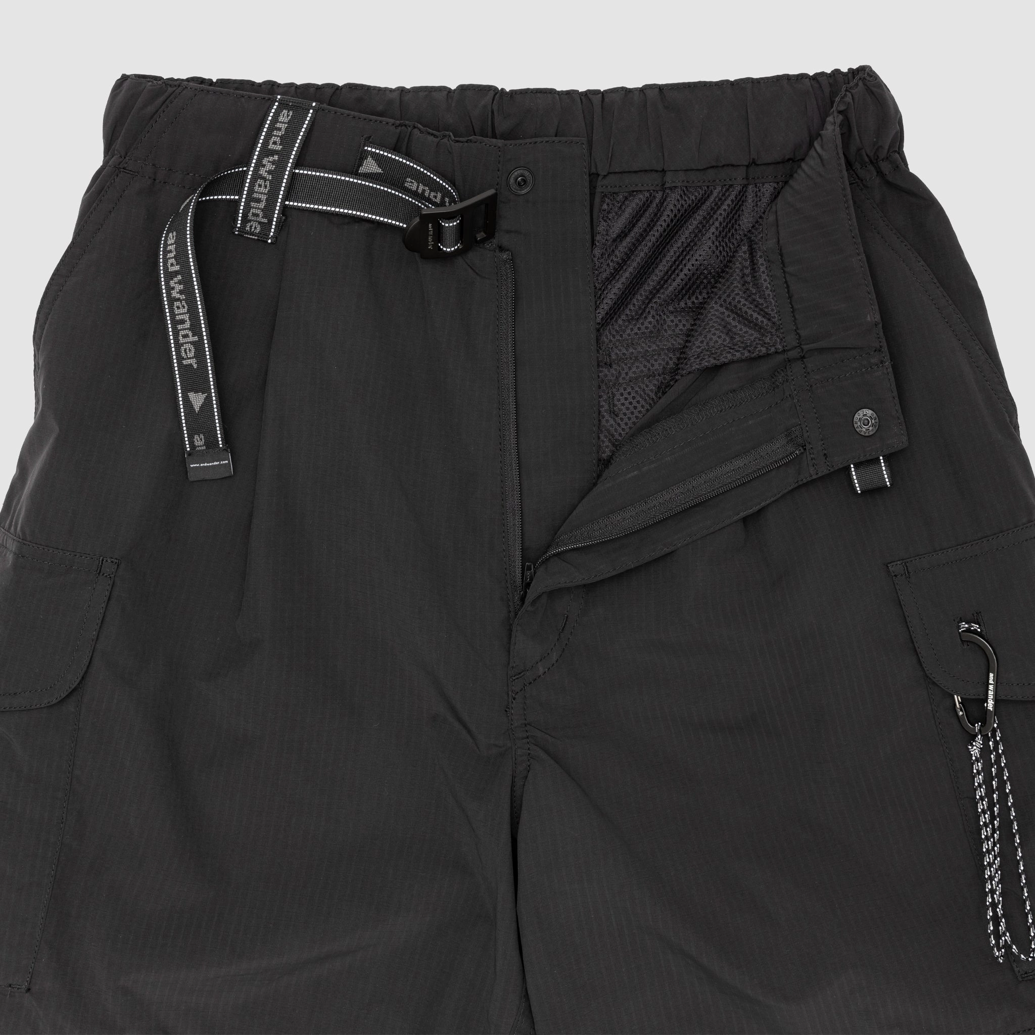 OVERSIZED CARGO SHORT PANTS