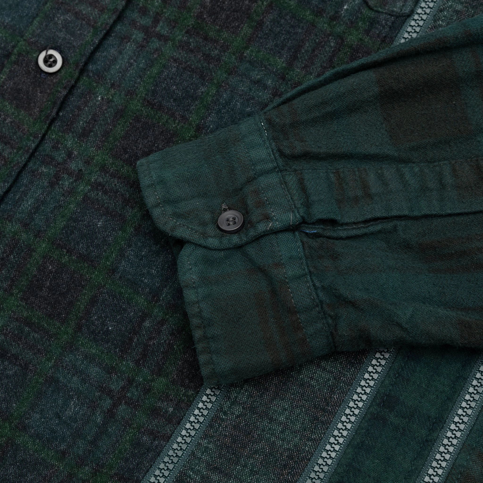 REBUILD BY NEEDLES 7 CUTS ZIPPED WIDE SHIRT
