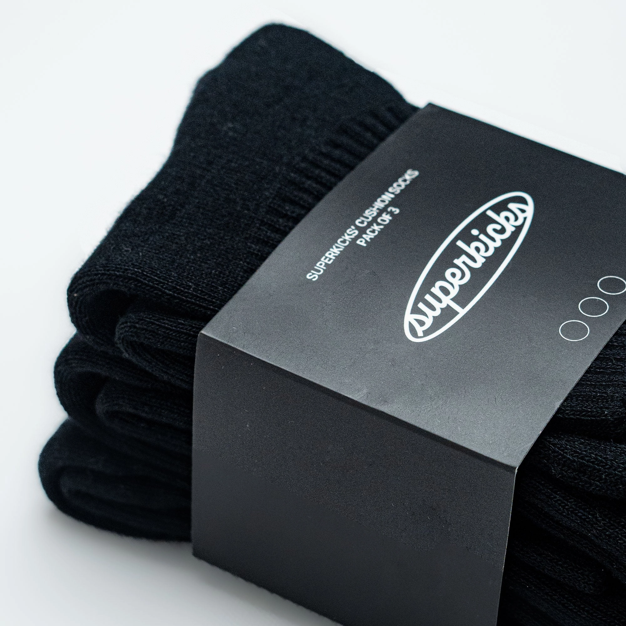 Superkicks | CREW SOCKS  { BLACK/BLACK/BLACK