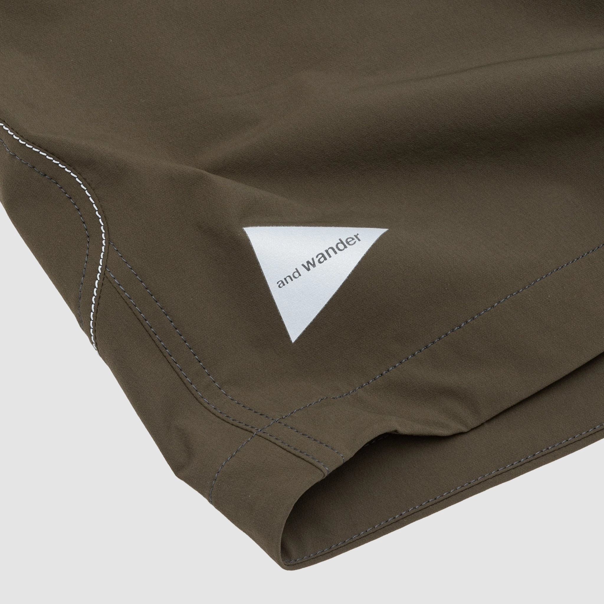 TREK SHORT PANTS 3