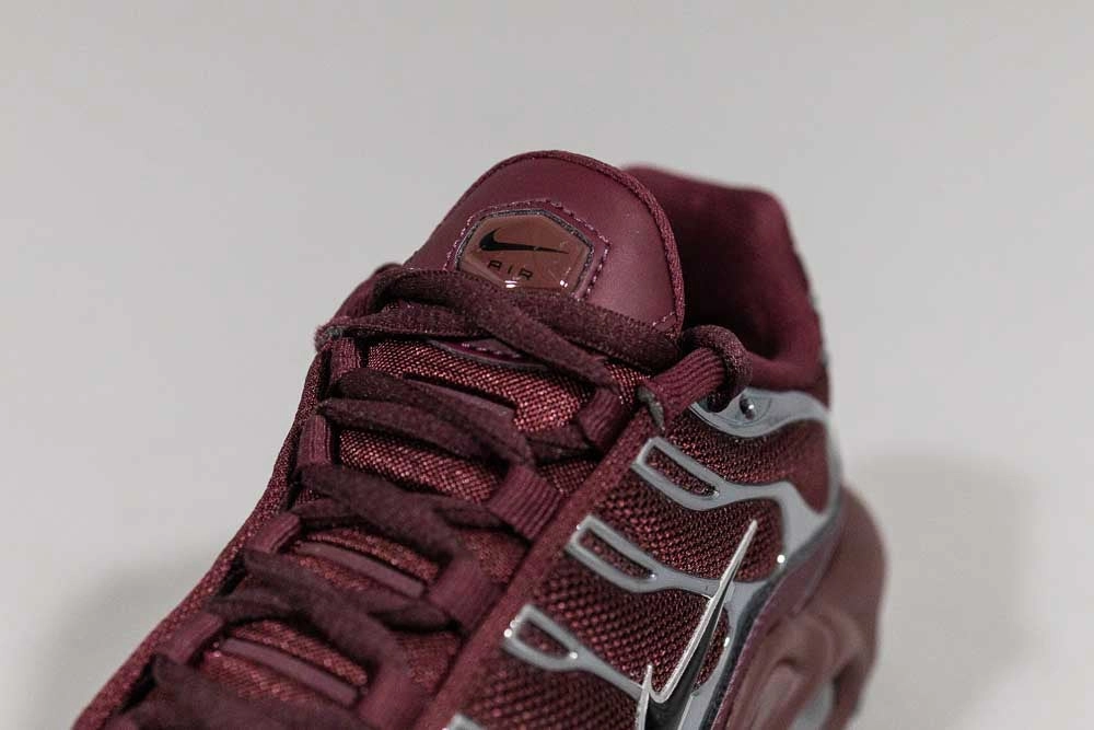 Women's Nike Air Max Plus SE 'Night Maroon'