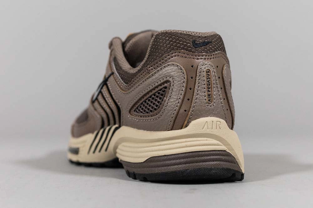 Women's Nike Air Pegasus 2005 C.O.R. 'Mink Brown'