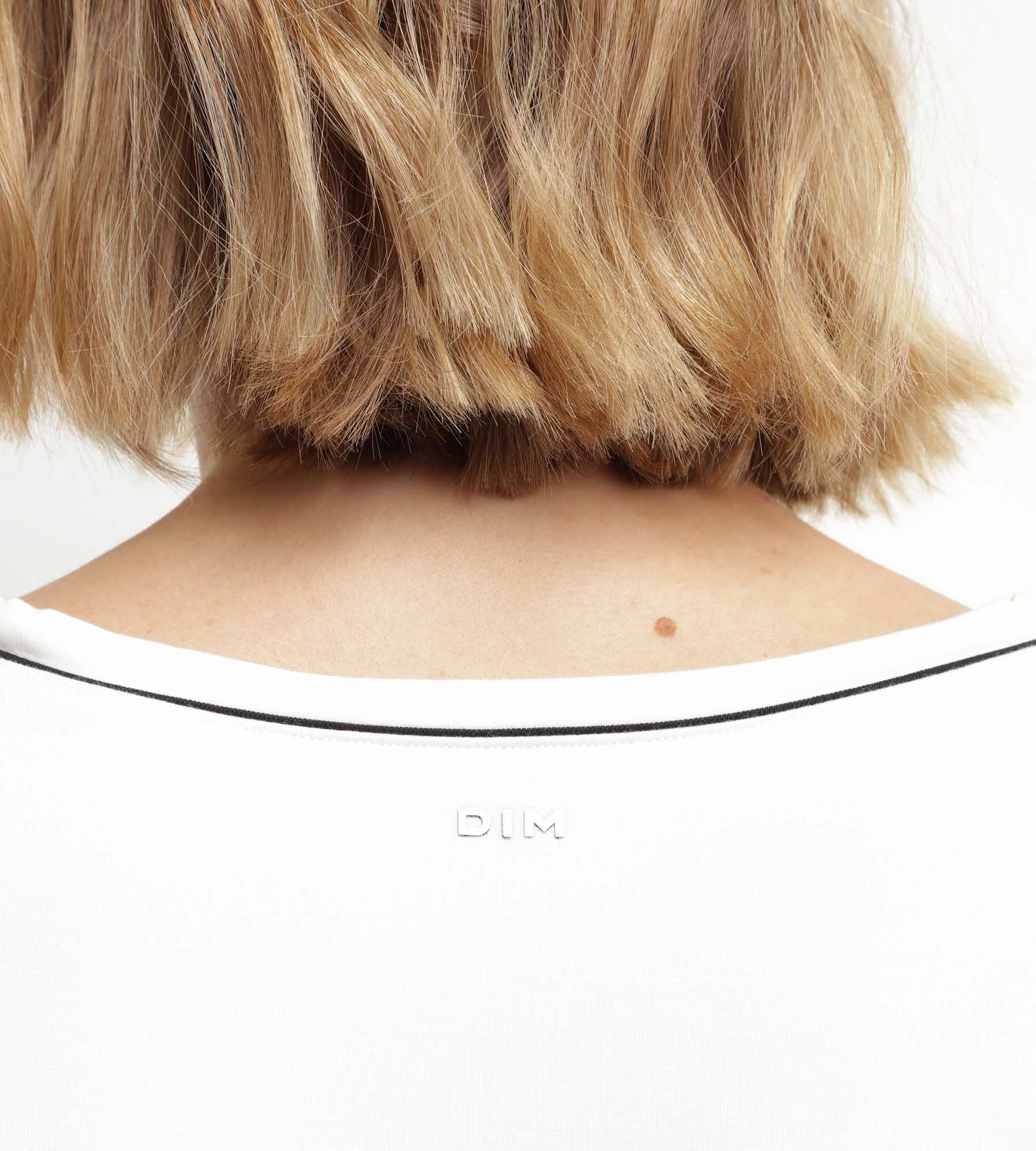 Women's sport t-shirt with open back in unbleached viscose Dim Move